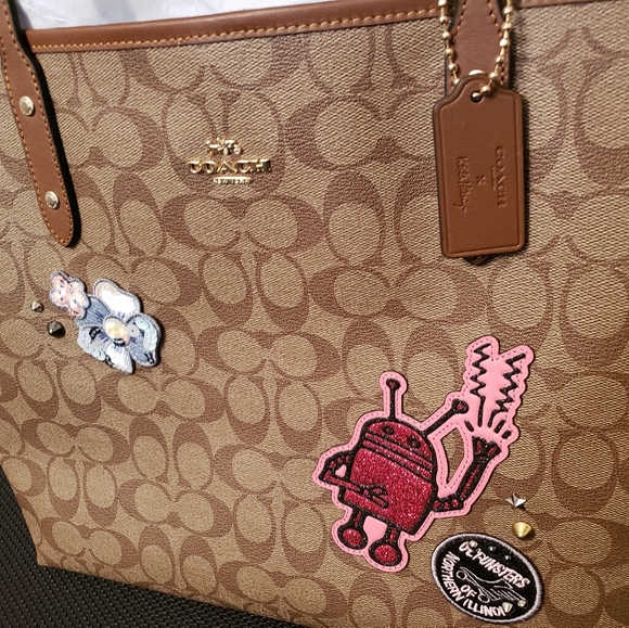 AUTHENTIC NWT COACH X Keith Haring Tote - Picture 2 of 5